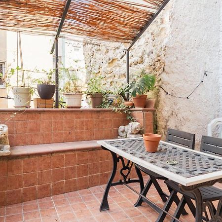 Appartamento In Pieno Centro Storico Con Terrazzo “O'Vicariello” ナポリ エクステリア 写真