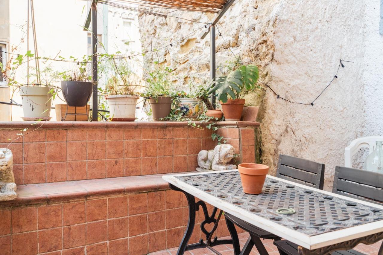 Appartamento In Pieno Centro Storico Con Terrazzo “O'Vicariello” ナポリ エクステリア 写真