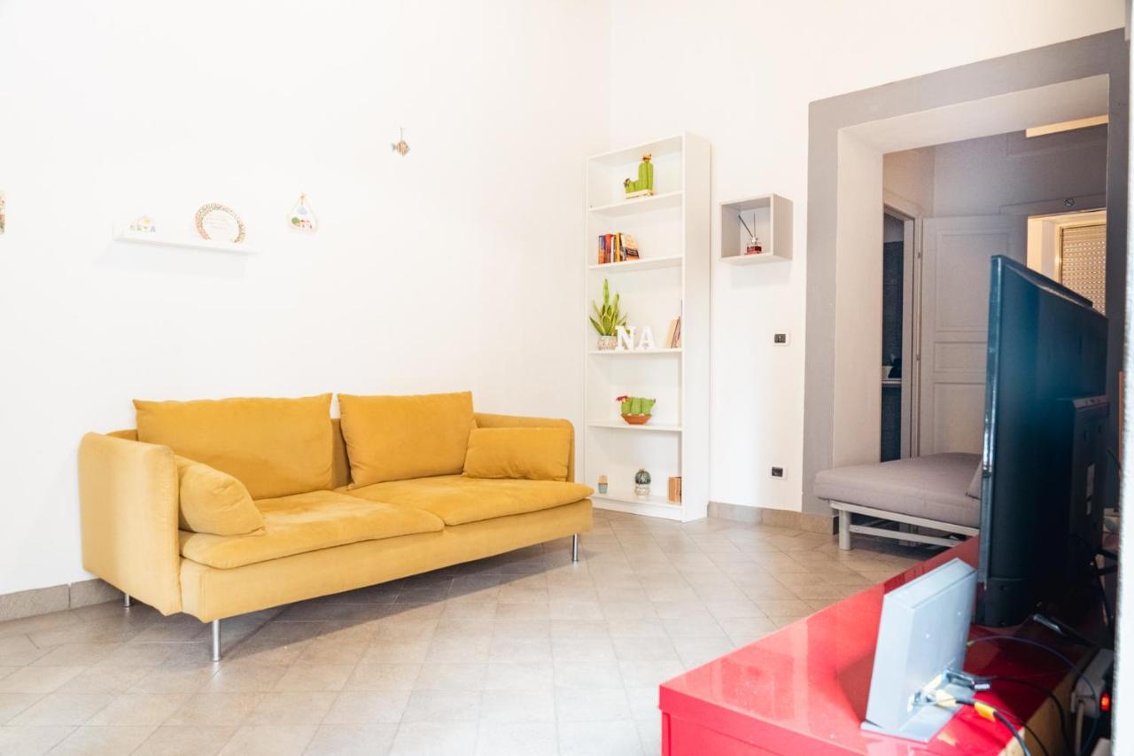 Appartamento In Pieno Centro Storico Con Terrazzo “O'Vicariello” ナポリ エクステリア 写真